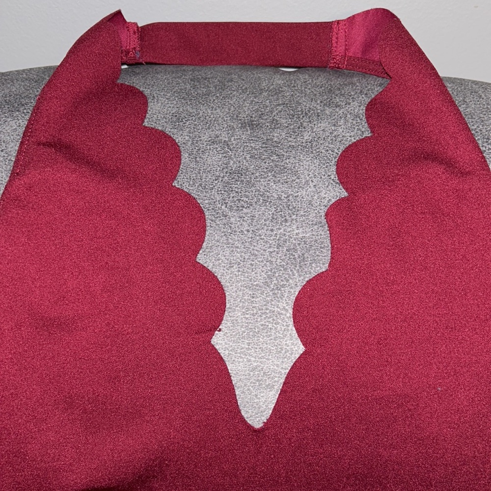 π»Burgundy Sleeveless Scalloped Neck Bodysuit π¦ Shein π Medium NWOT - Picture 6 of 10